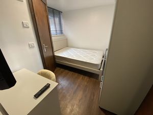 Photo 9- click for photo gallery